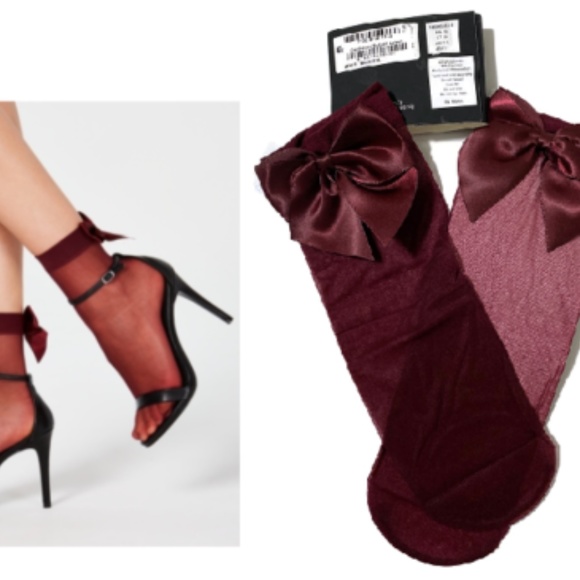 2 Pair of INC International Concepts Women’s Classy Wine Satin Bow Socks OSFM - Picture 1 of 4